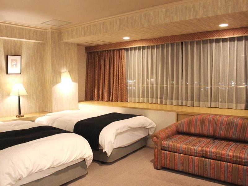 APA Hotel Tonami-Ekimae Bagian luar foto